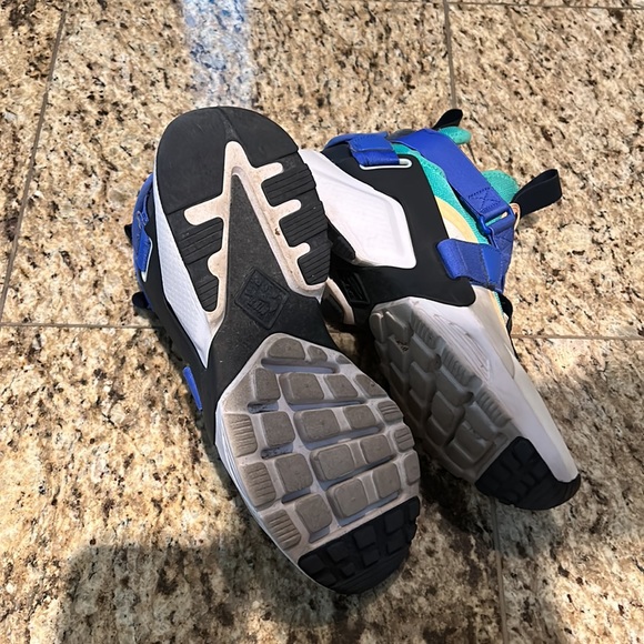 Nike Air Huarache - Picture 5 of 5